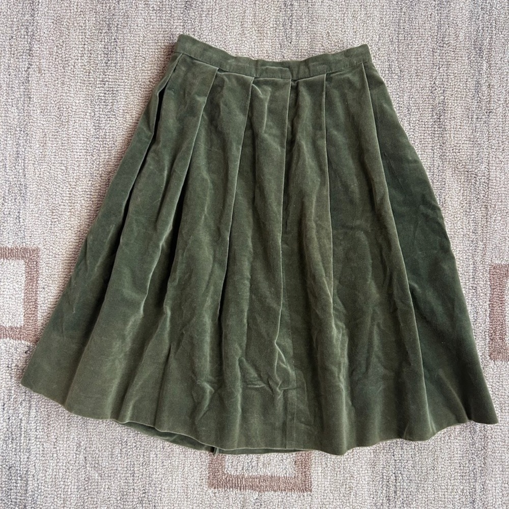 Vintage 70s Velvet Pleated Skirt XS Olive Green High Waist Dark Academia Preppy